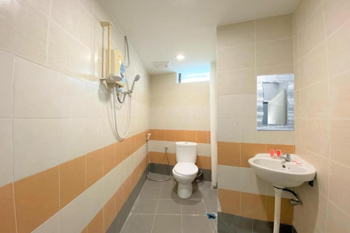 B Hotel Penang Georgetown Luaran gambar
